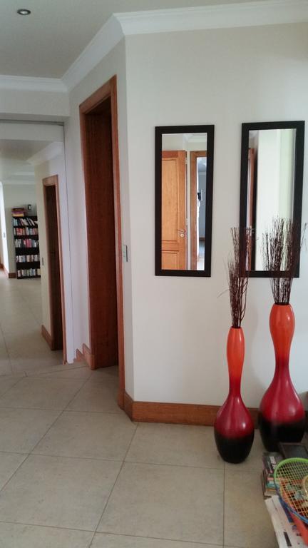 6 On Acacia Bed & Breakfast Johannesburg Bagian luar foto