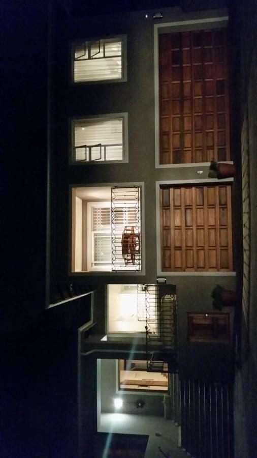 6 On Acacia Bed & Breakfast Johannesburg Bagian luar foto