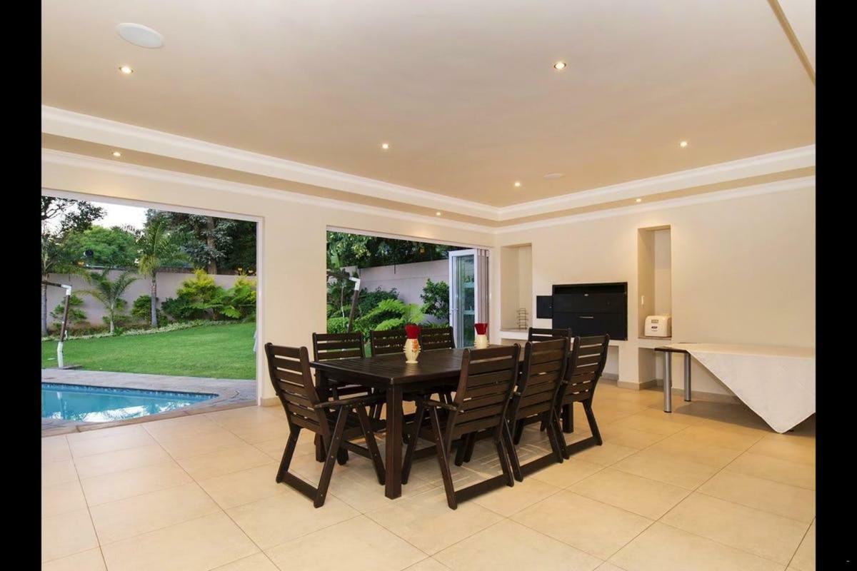 6 On Acacia Bed & Breakfast Johannesburg Bagian luar foto